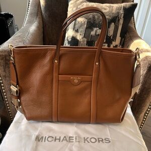 Michael Kors Beck Medium Leather Tote Bag (excellent condition with dust bag)